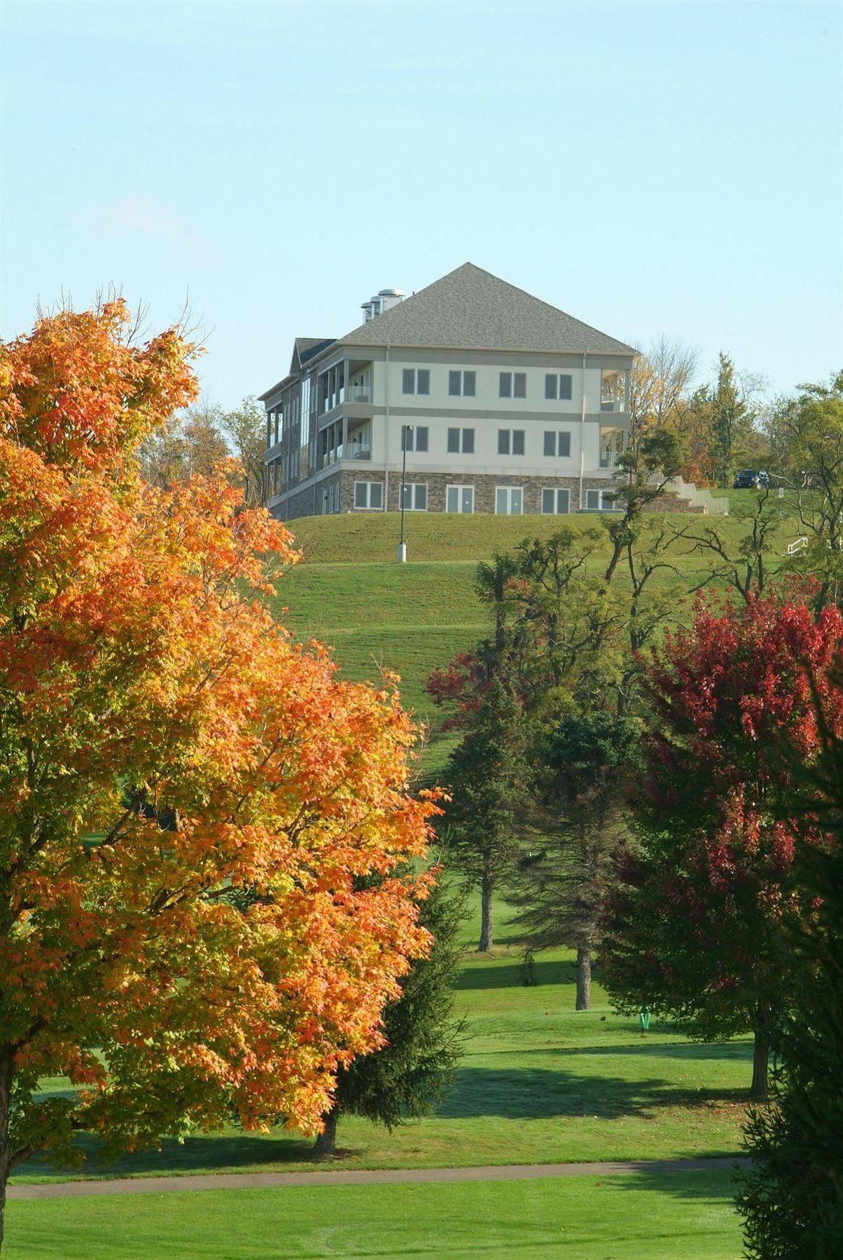 At Lenape Heights-golf And Event Center 4*