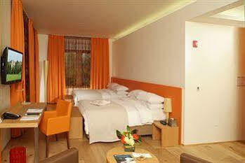 Hotel At Lenape Heights-golf And Event Center 4*