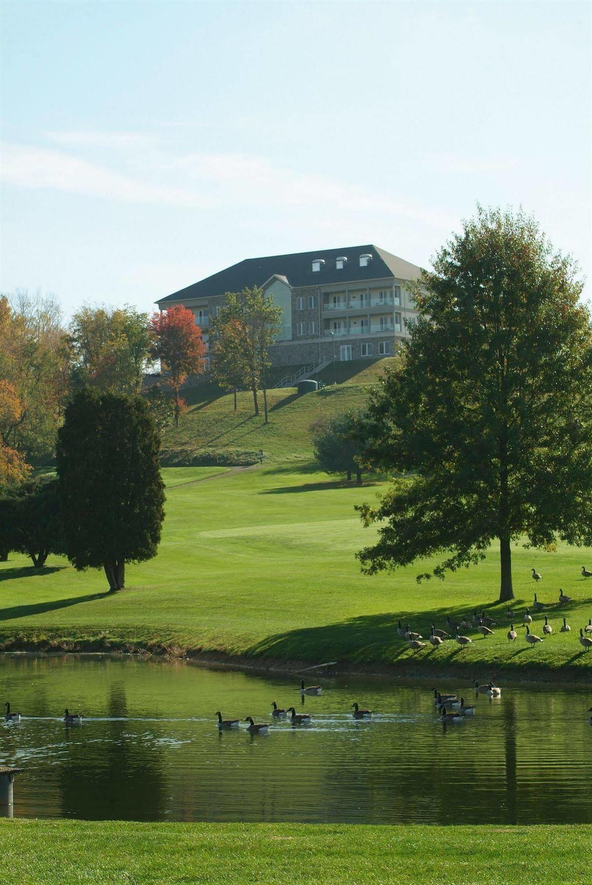 Hotel At Lenape Heights-golf And Event Center 4*
